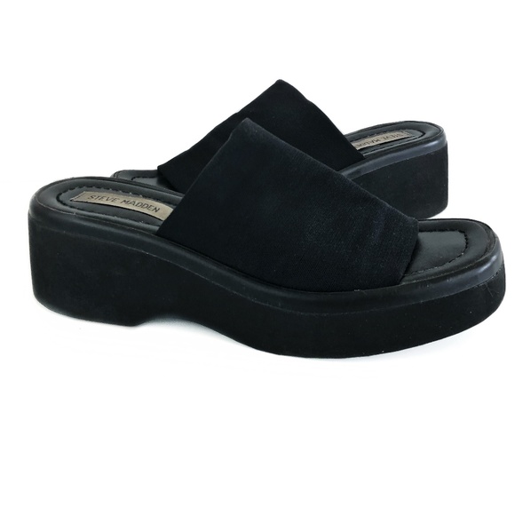 chunky black sandals 90s